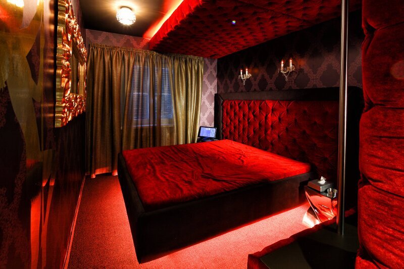 Austria - Graz, tinere 18+